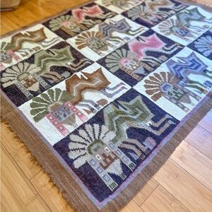 Rare Vintage 43x55 Kilim Peruvian Handwoven Boho MCM Wool Rug Tapestry